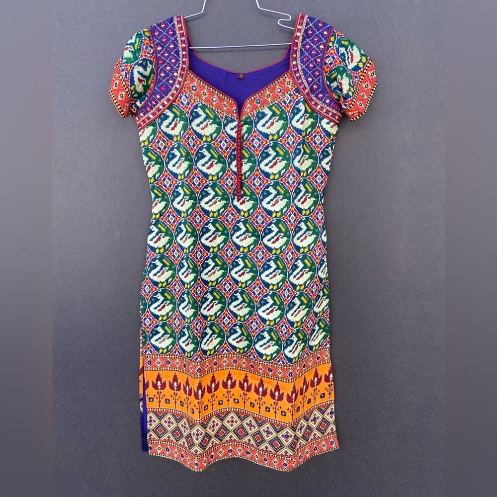 Indian Style Embroidered Dress - Picture 4 of 5